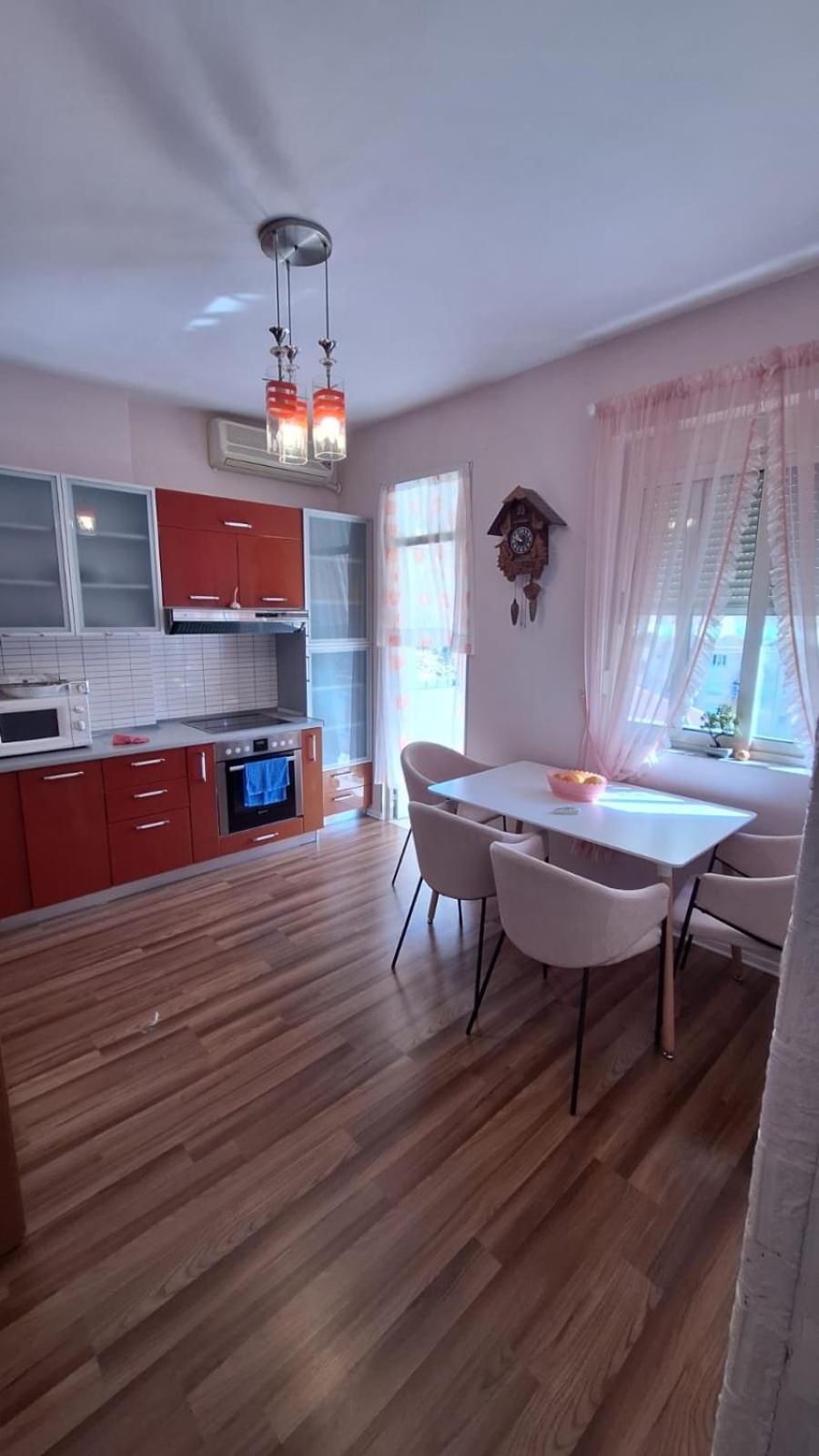 Apartamento Cozyflat In The Middle Of Tirana Exterior foto